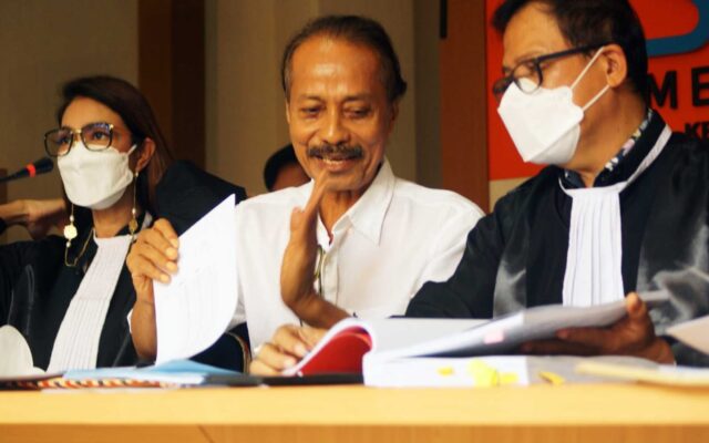 Sidang Zainal Tayeb
