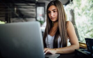 New Study Suggests Link Between Social Media Use and Mental Health