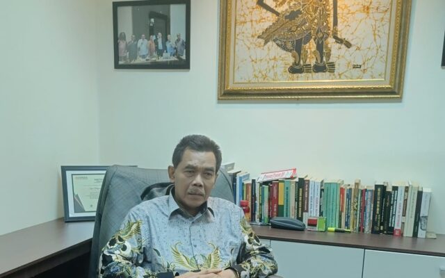 Praktisi Hukum