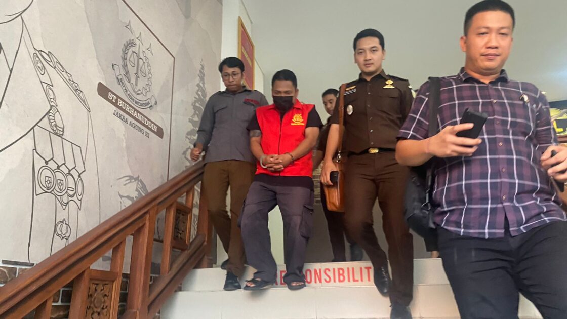 Tersangka Pungli Calon Pegawai
