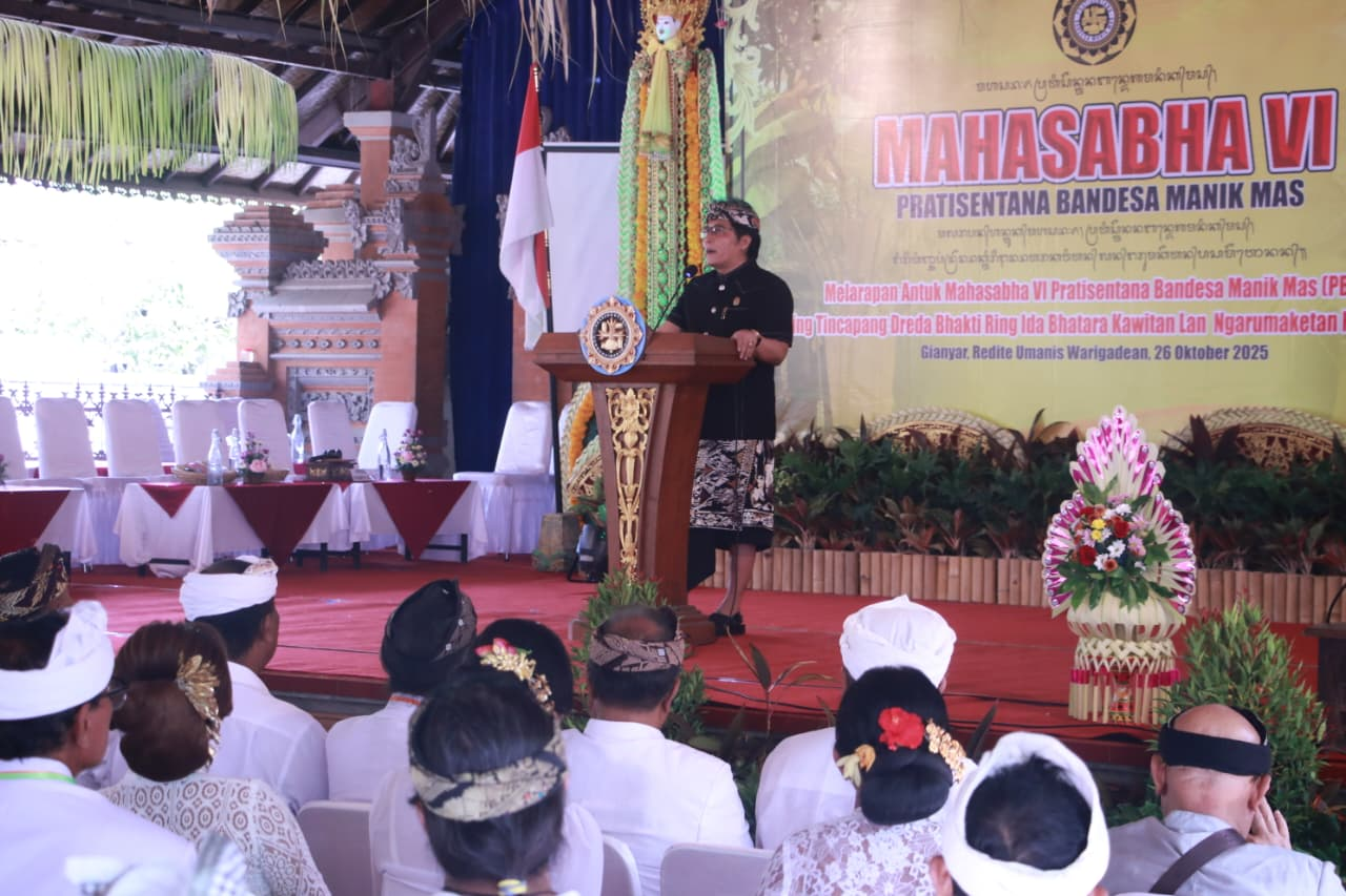 Hadiri Mahasabha Bendesa Manik Mas, Wagub Giri Prasta Harap Lahir Program yang Bermanfaat dan Terpilih Pengurus yang Amanah